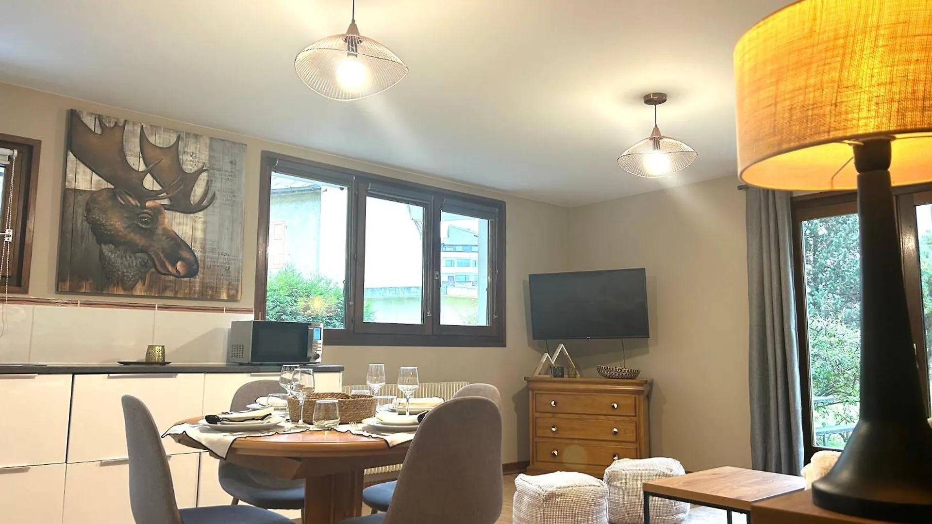 Appartement Style Chalet Avec Grande Terrasse Et Parking Prive Chamonix Francia